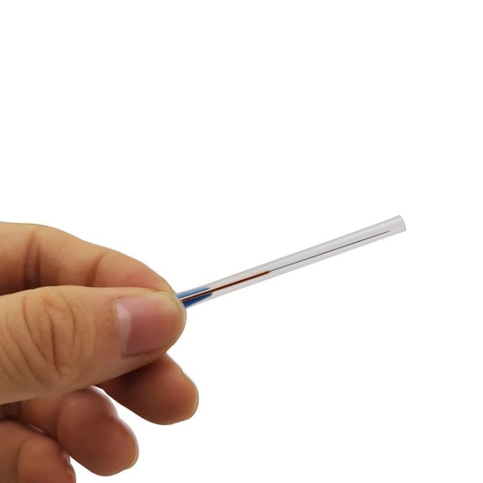 igły akupunkturowe z miedzianym uchwytem i prowadnicą