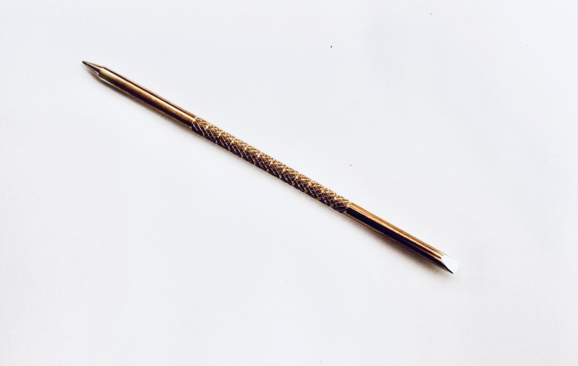 Pin mosiężny moletowany Pin mosiężny moletowany